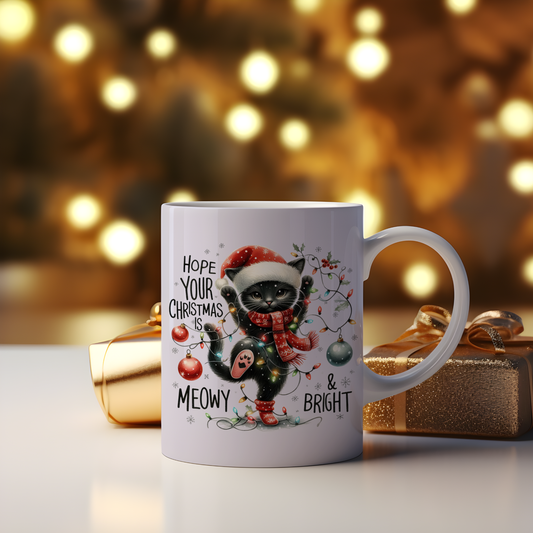 Tasse mit verschiedenen Weihnachtsdesigns