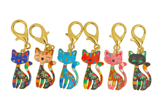 Bunter Katzen-Schlüsselanhänger – Emaille Design Accessoire